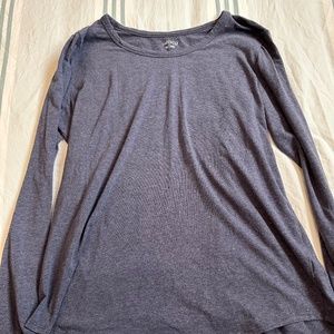 ✨2/$10✨ BCG Light weight Long Sleeved Tee-Heather Blue Size XL